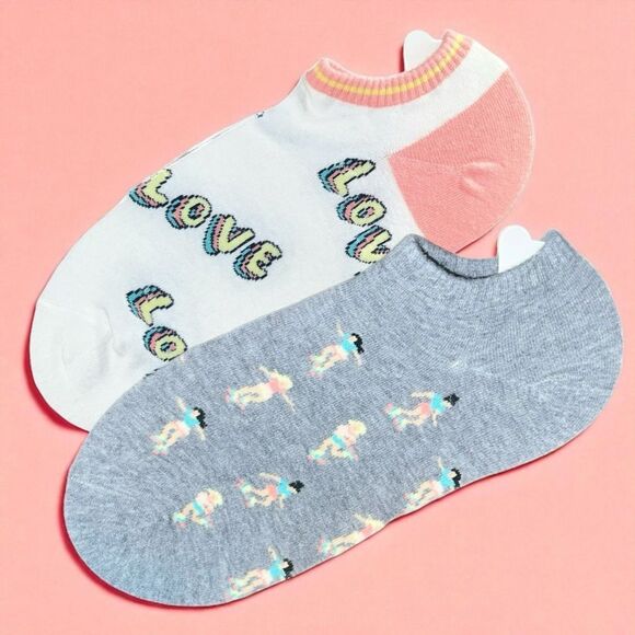 Women’s Two-Pack No-Show Socks - Retro Rollerskates NWOT - Picture 1 of 7